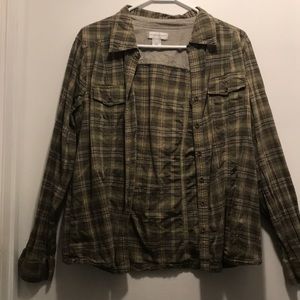 Cute green button up flannel